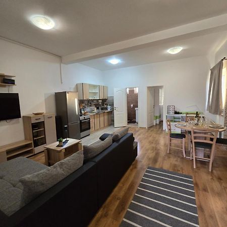 Apartments Roko Pridraga Eksteriør bilde