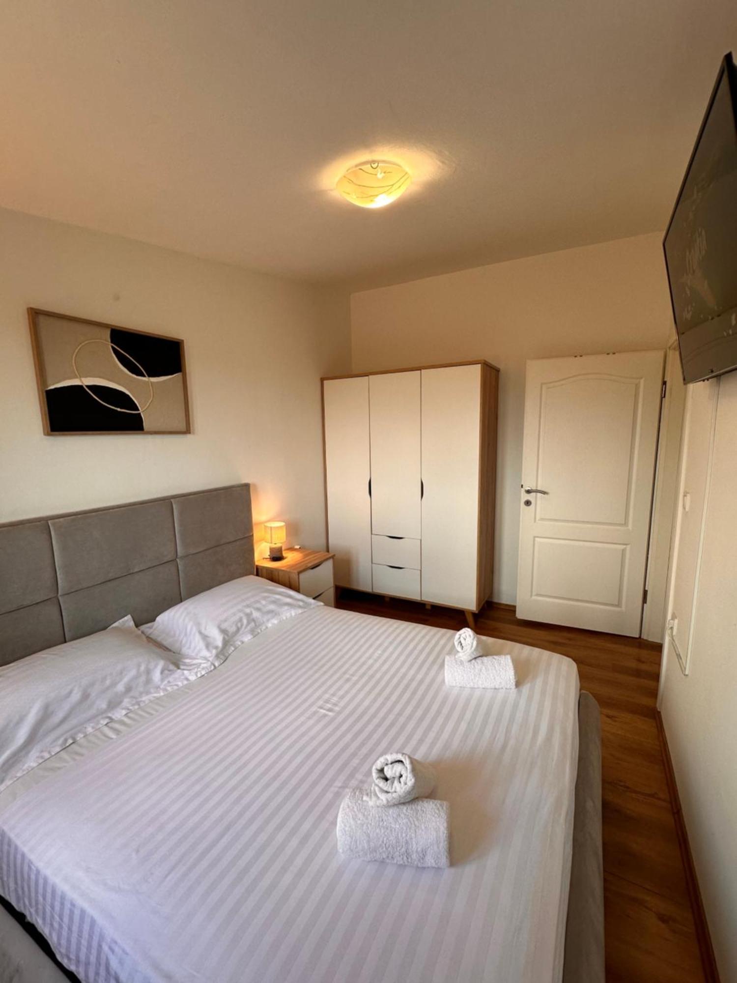 Apartments Roko Pridraga Eksteriør bilde